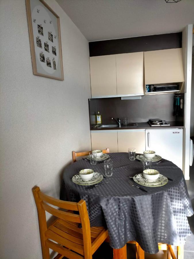 Appartement Situe En Plein Centre A Deux Pas Des Pistes. Besse-et-Saint-Anastaise Exterior photo